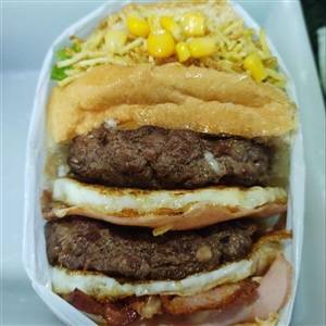 06. X-EGG BURGUER CASEIRO DO CHEF