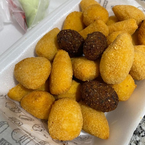 30 SALGADOS FRITOS
