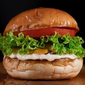 COMBO 2 MAJESTOSO + 2 FRITAS + REFRIGERANTE 1,5L