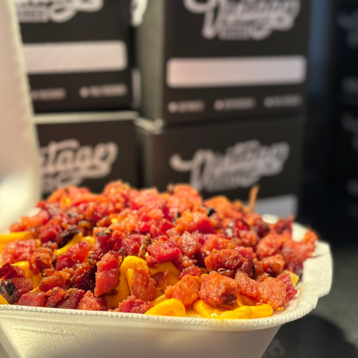 BATATA FRITA C/ CHEDDAR E BACON