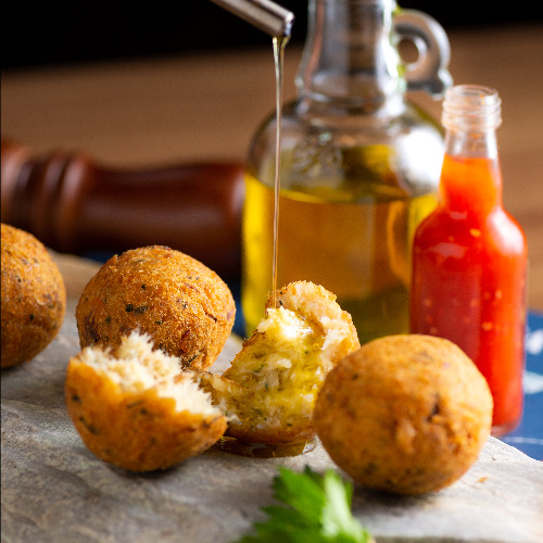 BOLINHO DE BACALHAU (4 UNIDADES)
