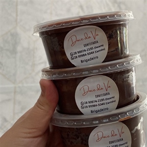 Bolo de pote Brigadeiro