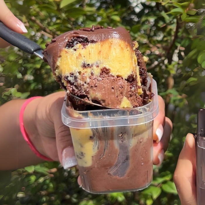 BOLO NO POTE MARACUJÁ & CHOCOLATE
