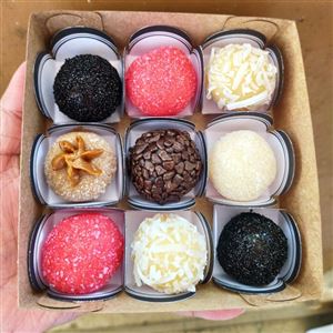 BRIGADEIRO CAIXA COM 9 UNIDADES
