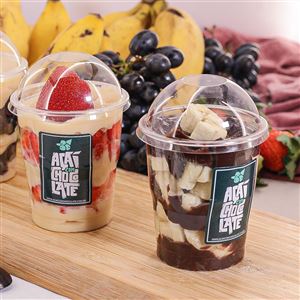 - COPO DE CREME E FRUTAS 200ML