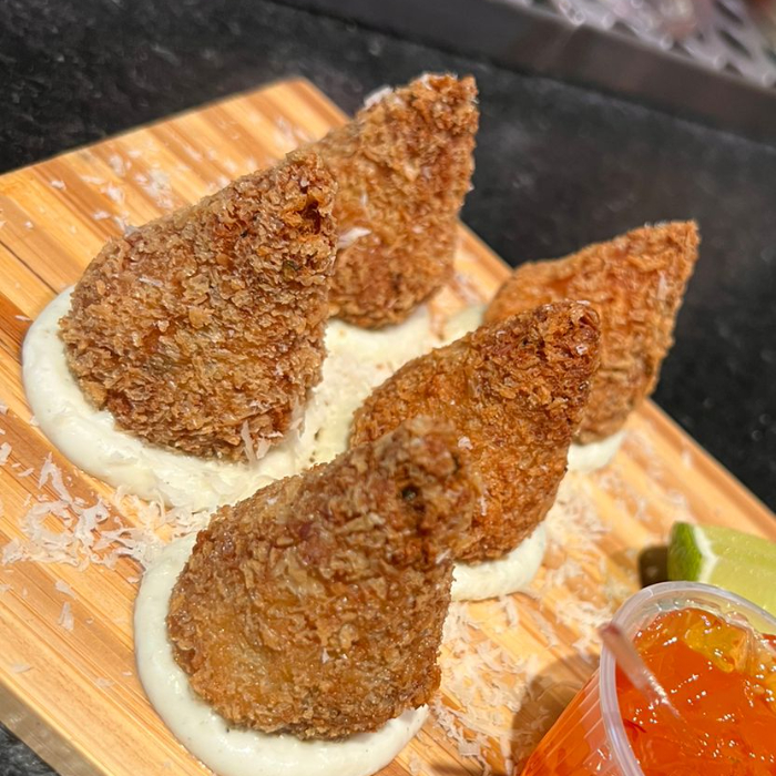 COXINHA DE COSTELA COM CATUPIRY