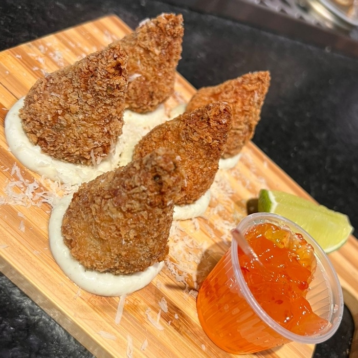 COXINHA DE FRANGO COM GORGONZOLA