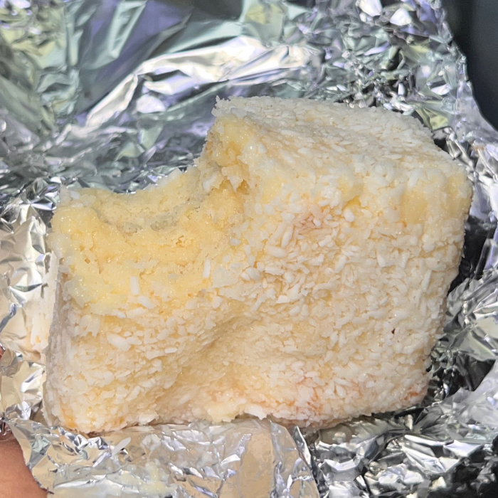 FATIA DE BOLO GELADINHA DE COCO
