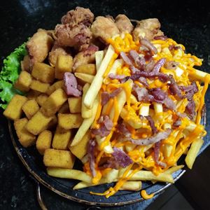FRANGUITO, BATATA E POLENTA