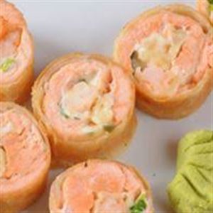 HARUMAKI ROLL SALMÃO COM KANI