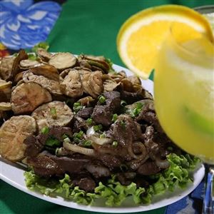 Fígado Acebolado com Jiló - Gastronomia do Brasil