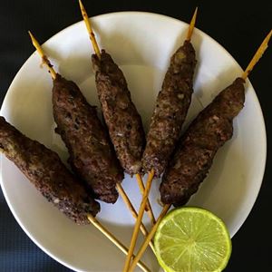 KAFTA RECHEADA COM QUEIJO BRANCO