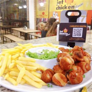 MEDALHÃO DE FRANGO + BATATAS