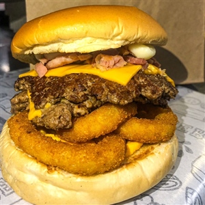 MEGA GOURMET