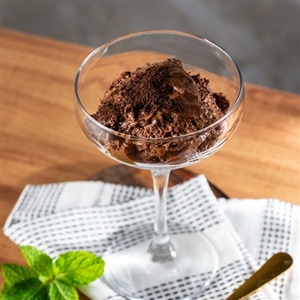 MOUSSE DE CHOCOLATE COM FAROFA DE NEGRESCO