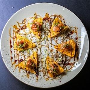 NACHOS DE SALMÃO