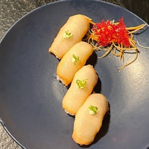 NIGUIRI DE PEIXE BRANCO A DOKI