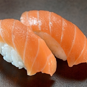 NIGUIRI DE SALMÃO