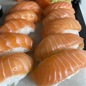 NIGUIRI SALMÃO