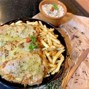PARMEGIANA DE FILÉ