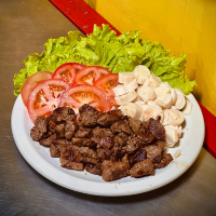 SALADA ESPECIAL COM FILÉ DE MIGNON (300 GR)