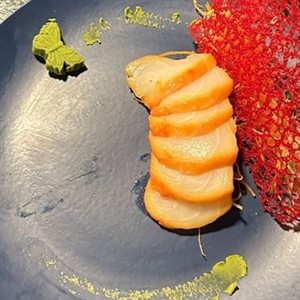 SASHIMI DE PEIXE BRANCO A DOKI