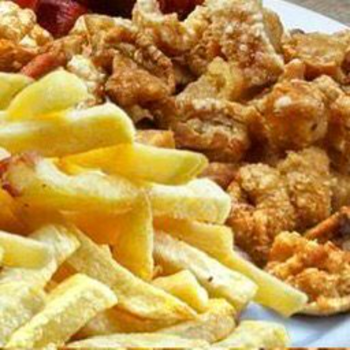 TORRESMO COM BATATA FRITA