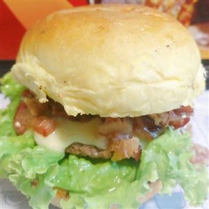 X - EGG BACON GOURMET
