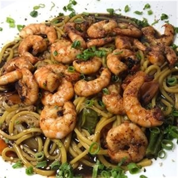 YAKISSOBA DE CAMARÃO