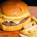 CHEESEBURGER GOURMET