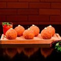 CHICKEN BALLS