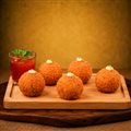 CHICKEN BALLS