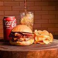 COMBO PRO PARCEIRO: 2 CHEESE BACON, 2 REFRIS LATAS E 2 BATATAS