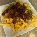 FRITAS COM CHEDDAR E COSTELA BOVINA DESFIADA