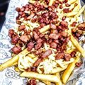 Porção de batata  com Queijo e Bacon 