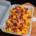 PORÇÃO BATATA FRITA COM BACON, E MUSSARELA OU CHEDDAR (G)