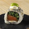 Uramaki Rolls Salmão Snow Edamame